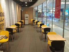 -麦当劳(民盈·国贸城店)