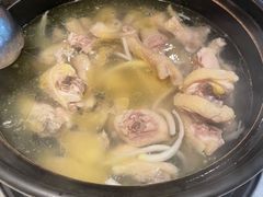 -东椰·海南椰子鸡火锅(朝阳门店)