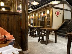 -聚汇三少·龙虾·中餐厅(莫邪路新天地店)
