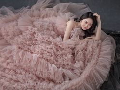 -挪娅婚纱摄影皇家会所