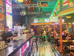 -Famous肥猫墨西哥音乐餐吧(五棵松华熙LIVE店)