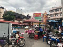 -瓦洛洛传统市场