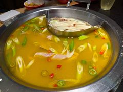 -谭公鱼头·鲜鱼火锅·小龙虾·江湖菜(秀沿路店)