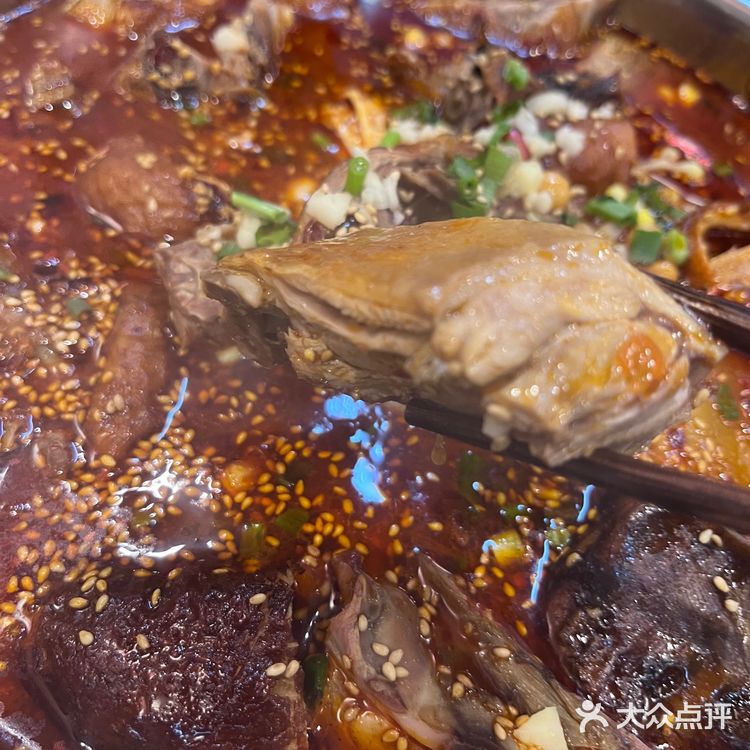 0米是我们与李叙青冒烤鸭的距离[笑脸]