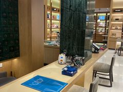 -茂昌眼镜(南京西路店)