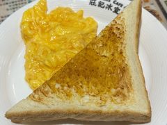 鮮牛油麥包厚多士-华嫂冰室(尖沙咀店)