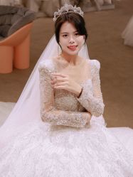 -派丽莫Pellimo原创设计婚纱品牌