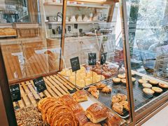 -Dough&Joe团憩(瑞虹天地月亮湾店)