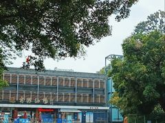 -越秀山游泳场