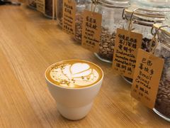杏仁豆腐拿铁-COFFEE HOLIC(朝外SOHO店)
