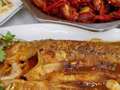 -丹水桥地锅鱼·翘嘴鲌·地方特色全鱼宴(丹江口大坝店)