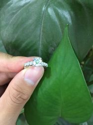 -威德钻石-克拉钻大本营(南京东路店)