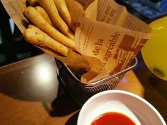 茴香小油条-胖哥俩肉蟹煲(湖滨银泰in77店)