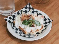 奶油水果华夫饼-echoes coffee回响咖啡(红山店)