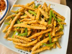 -霄汉牛三鲜湖北砂锅菜(万松园2店)