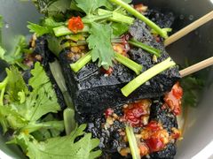 -黑色经典·长沙臭豆腐(粤华路店)