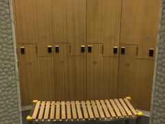 -上海滴水湖皇冠假日酒店