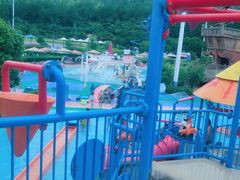 -汤山欢乐水世界