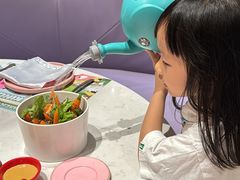 -水桶王国主题餐厅·聚会·生日派对·亲子活动·家庭套餐(亚龙湾希尔顿店)