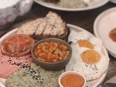 -FLOVIE FLORIST CAFE