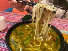 -香巴拉云南餐厅(华莱坞店)