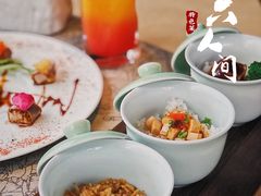-穹六人间 people 6(岳阳路店)