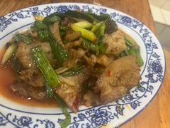 蒜苗回锅肉-雨田饭店(华兴东街店)