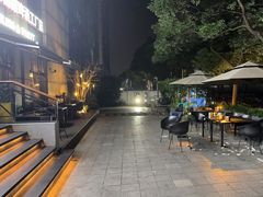 -麦凯伦烧烤·精酿超级工厂店(金桥总店)