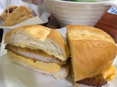 猪扒煎蛋菠萝包-颓记茶餐厅(美景总店)