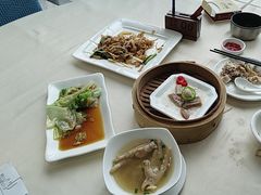 -方鼎食府