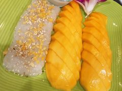 -Dang restaurant (patong phuket)