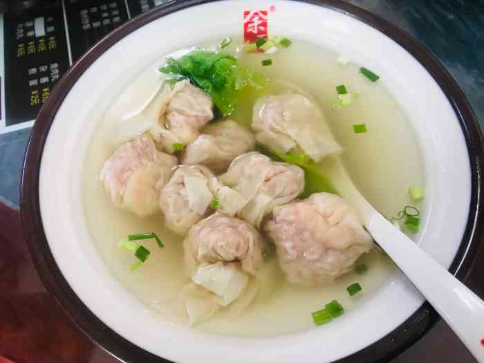 余不纪云吞当家(北山店)-"…这家店在工作日的早餐时间人流很少少到.