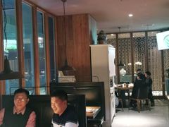大堂-青年公社烤鸭(青年路店)