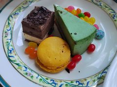 -怡豪大饭店·49楼旋转自助餐厅