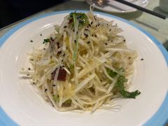 白菜心拌海蜇-疆山别院烧烤·新疆菜(铁路局店)