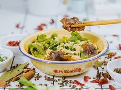 牛肉面-攉转金牌豌杂面(安泰店)