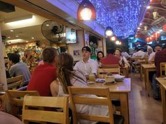 -J Daeng Seafood