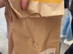 -麦当劳(深圳北站B2检票口楼上)