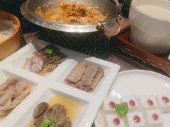 -香山湖家家宴(中山陵店)