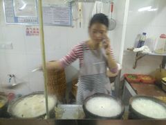 -阿婆潮汕砂锅粥(王府大街店)