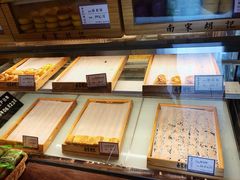 面包甜点陈列柜-南宋胡记(杭州体育场路店)