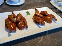 脆皮乳鸽-新荣记(BFC外滩金融中心店)