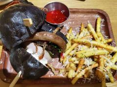 27&nbsp;牛肉汉堡-HELLO 27 意面·沙拉·帕尼尼