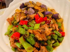 茄子肉丁小公鸡双拼拌面-文三里屯面馆(三里屯店)