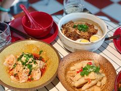 超级足料卤肉饭-面上有光