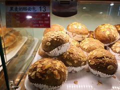 -新侨三宝乐面包店(崇文门店)