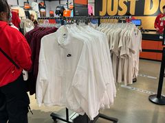 -NIKE上海青浦优选体验店