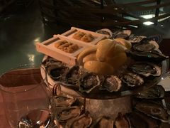 -斯普汇生蚝牛排馆(中骏世界城店)
