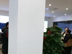 -华为授权体验店(万航渡路)