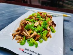 -蔼若春.传承三十年云南菜(金碧公园店)